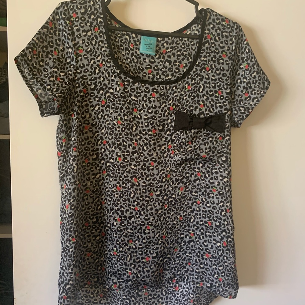 🌹4/$30 Cute printed top/blouse